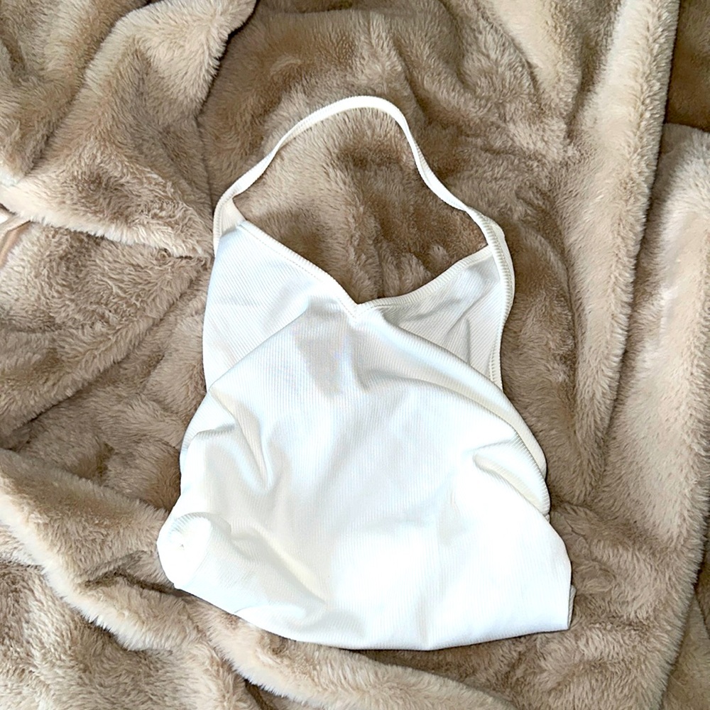halter crop top